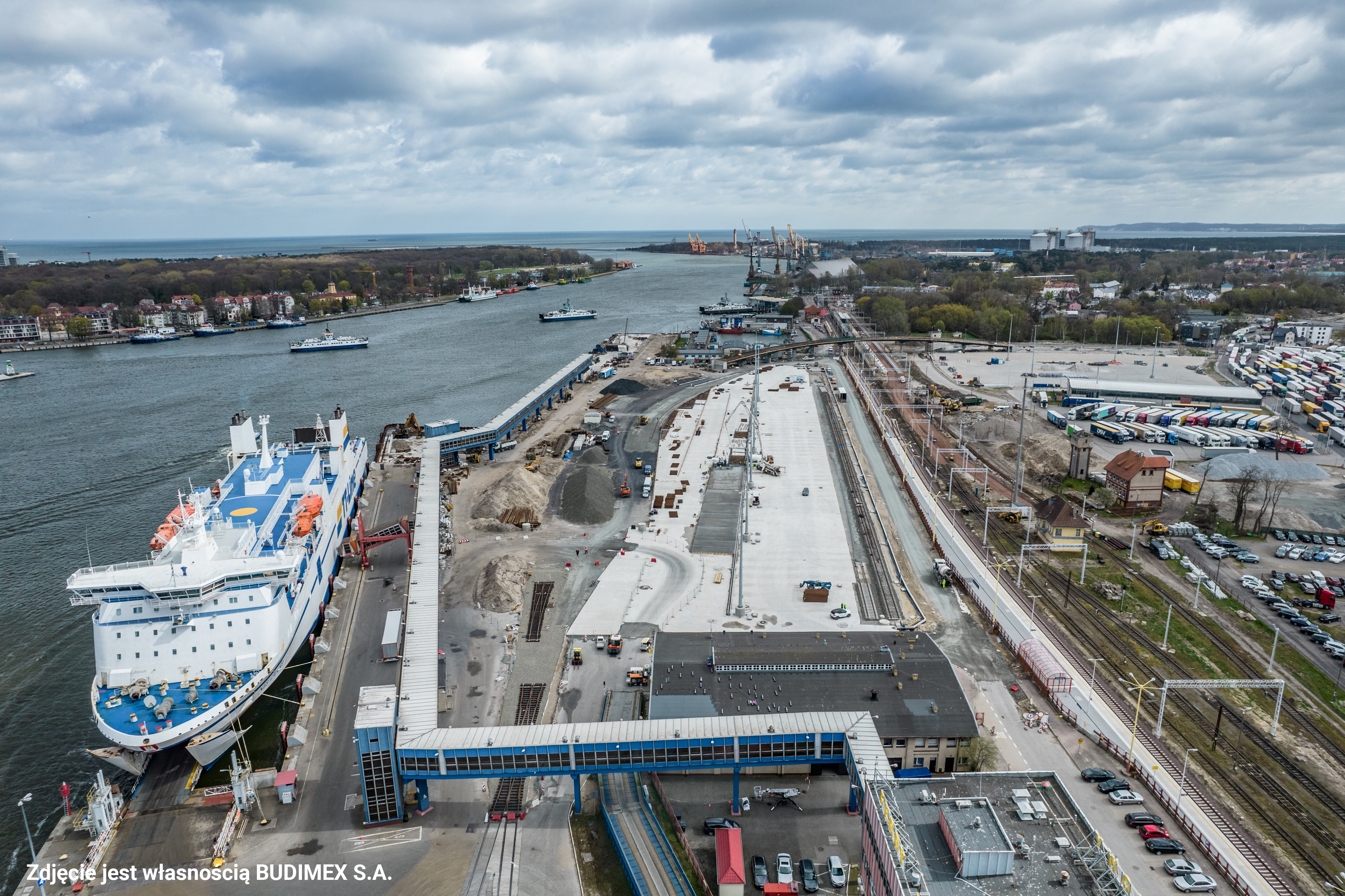 terminal świnoujście, beton cemex