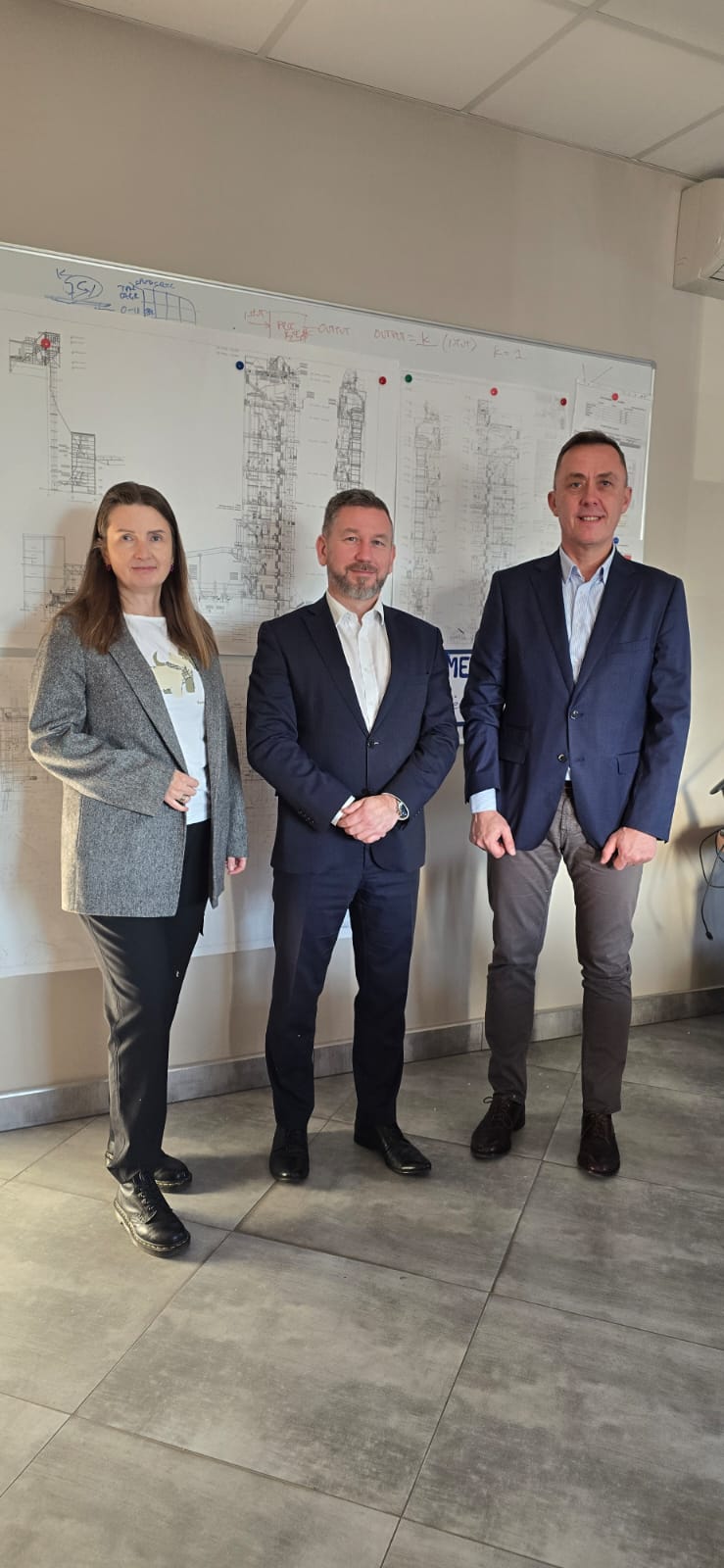 Wicewojewoda gościem Cementowni Rudniki